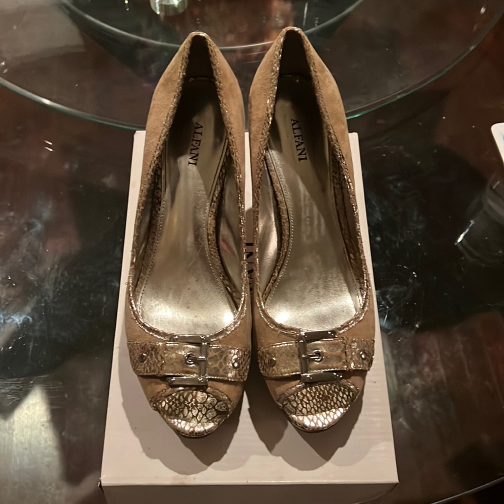 Alfani leather/suede peep toe